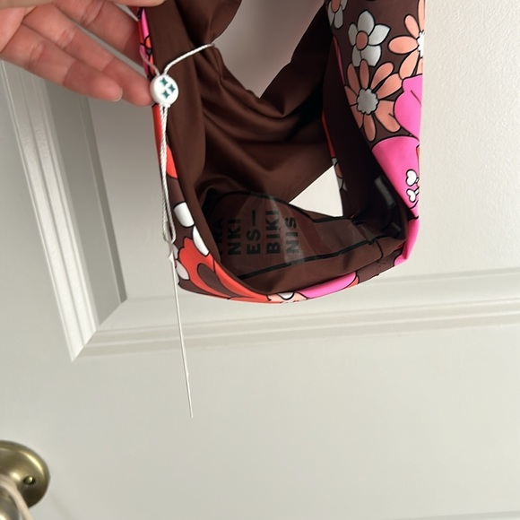 Frankies Bikini tropic floral cut out one piece criss cross Dorothy swimsuit - Picture 4 of 6